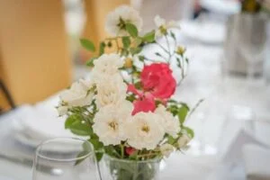 Hand Bouquet Edelweis Perlambang Keabadian Cinta Ini Dia Inspirasinya