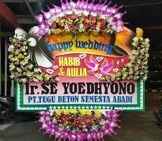 Papan bunga happy wedding